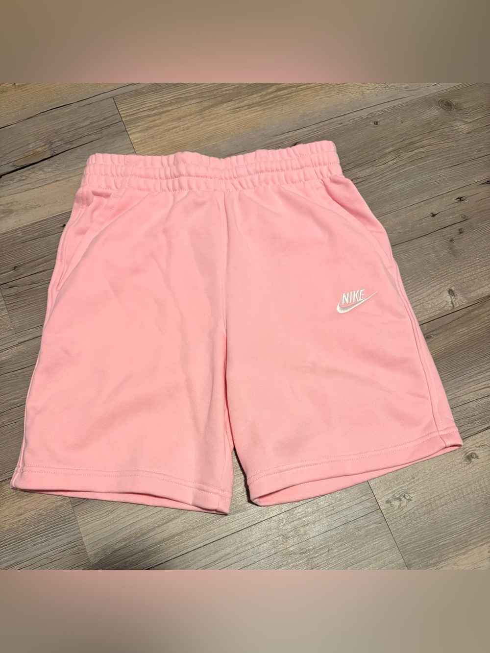 Nike standard fit Terry shorts 5” large new with tags